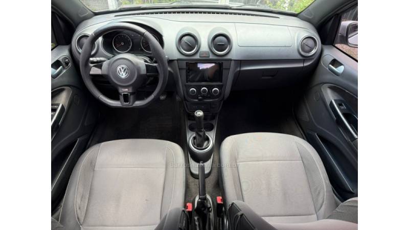 VOLKSWAGEN - GOL - 2010/2011 - Prata - R$ 36.900,00