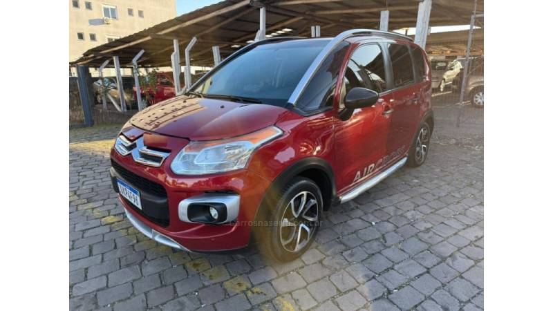 CITROËN - AIRCROSS - 2012/2013 - Vermelha - R$ 36.500,00