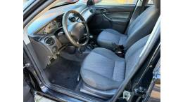 FORD - FOCUS - 2005/2005 - Preta - R$ 24.900,00