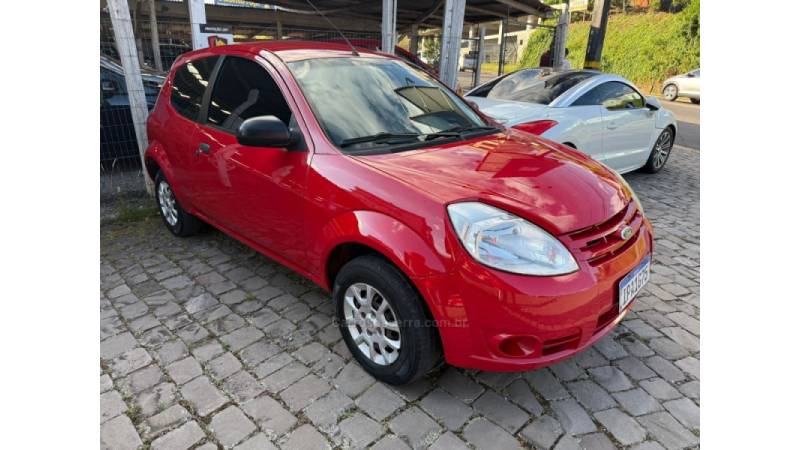 FORD - KA - 2008/2009 - Vermelha - R$ 24.900,00