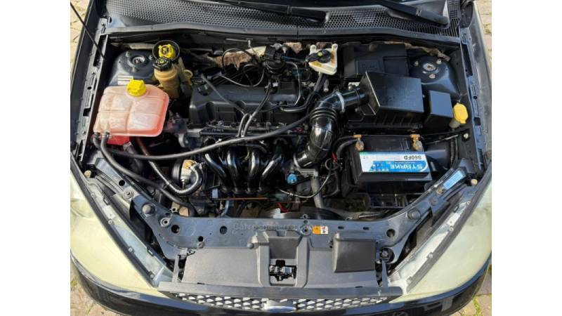 FORD - FOCUS - 2007/2008 - Preta - R$ 28.900,00