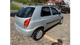 CHEVROLET - CELTA - 2004/2004 - Prata - R$ 21.900,00
