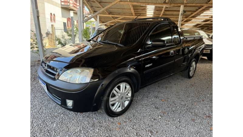 CHEVROLET - MONTANA - 2006/2007 - Preta - R$ 36.900,00