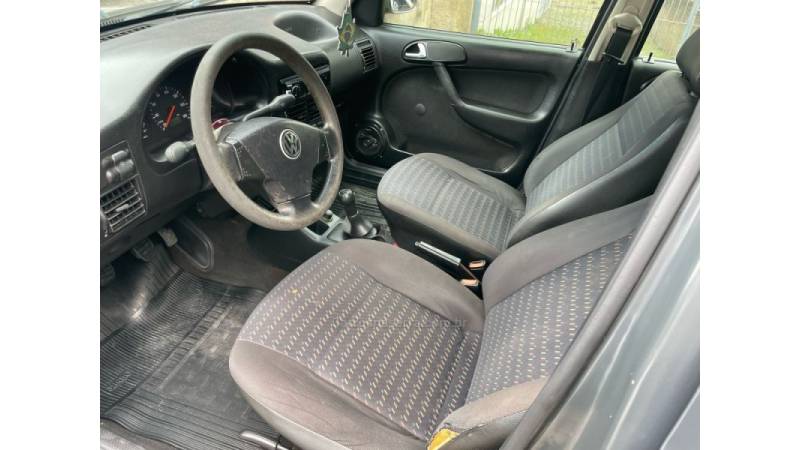 VOLKSWAGEN - GOL - 2004/2005 - Cinza - R$ 15.000,00