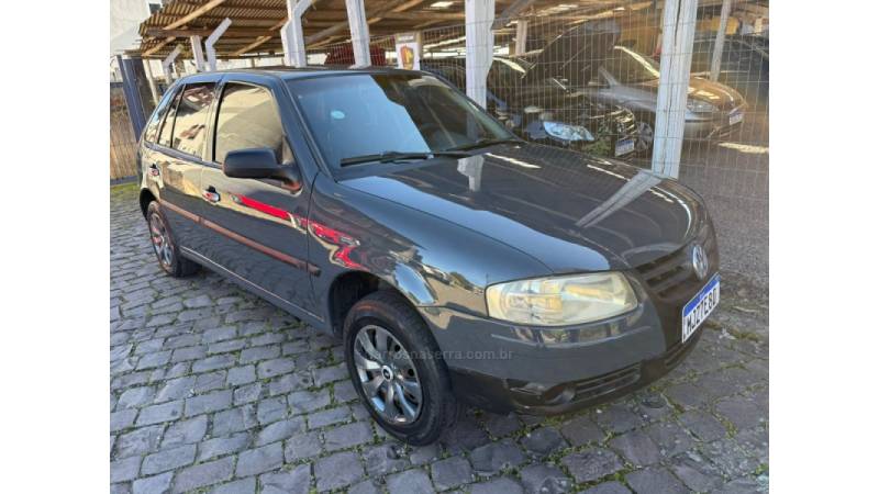 VOLKSWAGEN - GOL - 2006/2007 - Cinza - R$ 17.900,00