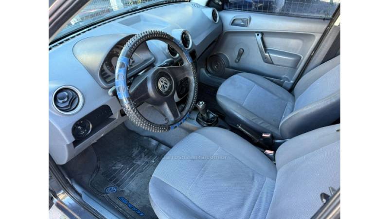 VOLKSWAGEN - GOL - 2006/2007 - Cinza - R$ 17.900,00