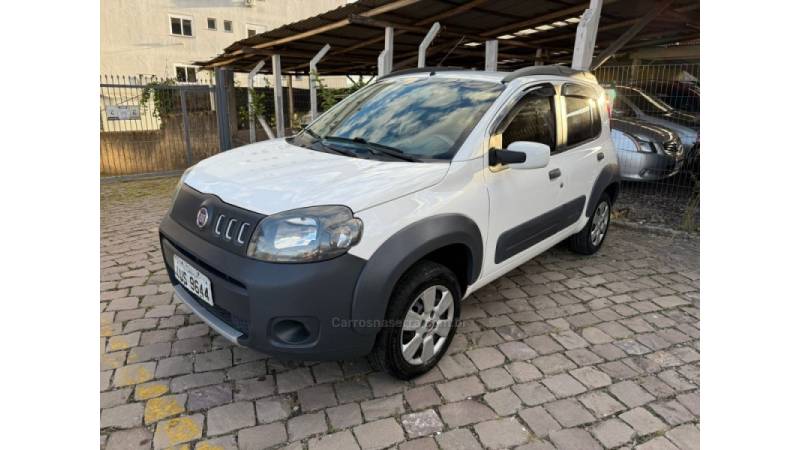 FIAT - UNO - 2013/2014 - Branca - R$ 37.900,00