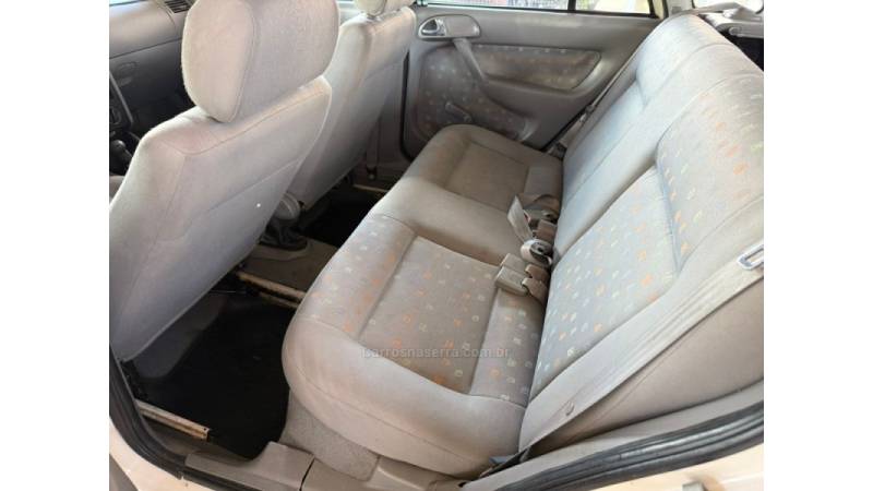 VOLKSWAGEN - GOL - 2002/2002 - Branca - R$ 16.900,00