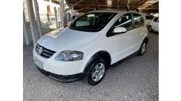 VOLKSWAGEN - FOX - 2009/2010 - Branca - R$ 29.900,00