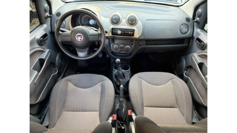 FIAT - UNO - 2013/2014 - Branca - R$ 37.900,00