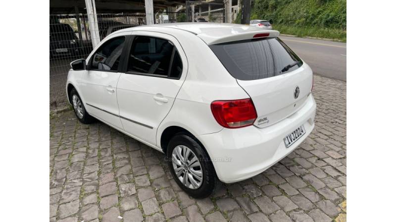 VOLKSWAGEN - GOL - 2014/2014 - Branca - R$ 41.000,00