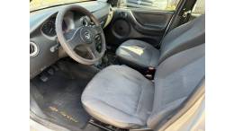 CHEVROLET - CELTA - 2004/2004 - Prata - R$ 21.900,00