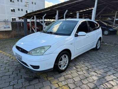 FORD - FOCUS - 2004/2004 - Branca - R$ 24.900,00