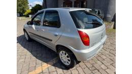 CHEVROLET - CELTA - 2004/2004 - Prata - R$ 21.900,00