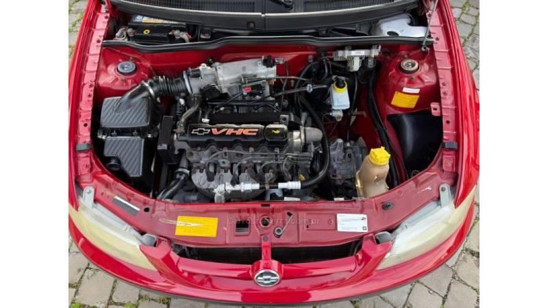 CHEVROLET - CELTA - 2004/2004 - Vermelha - R$ 21.900,00