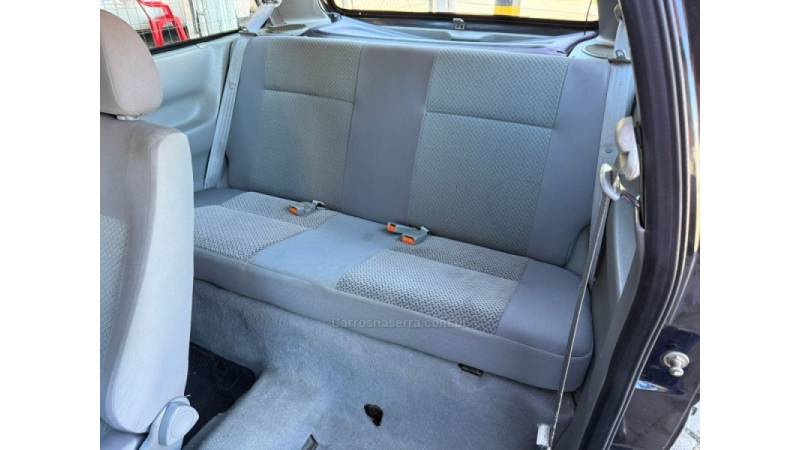 VOLKSWAGEN - GOL - 2000/2001 - Preta - R$ 12.900,00