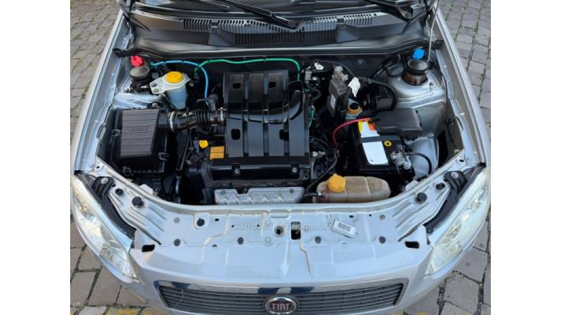 FIAT - SIENA - 2009/2010 - Prata - R$ 31.900,00