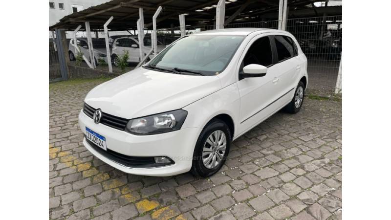 VOLKSWAGEN - GOL - 2014/2014 - Branca - R$ 41.000,00