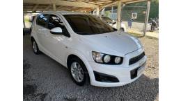 CHEVROLET - SONIC - 2012/2013 - Branca - R$ 37.900,00