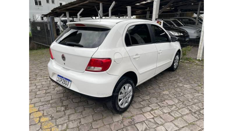 VOLKSWAGEN - GOL - 2011/2012 - Branca - R$ 29.900,00