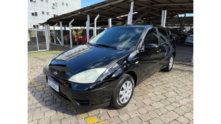 FORD - FOCUS - 2007/2008 - Preta - R$ 28.900,00