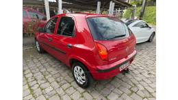 CHEVROLET - CELTA - 2004/2004 - Vermelha - R$ 21.900,00