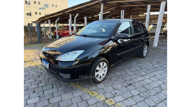 FORD - FOCUS - 2005/2005 - Preta - R$ 24.900,00