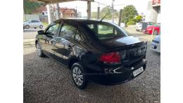 VOLKSWAGEN - VOYAGE - 2012/2013 - Preta - R$ 36.900,00