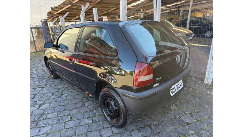 VOLKSWAGEN - GOL - 2000/2001 - Preta - R$ 12.900,00