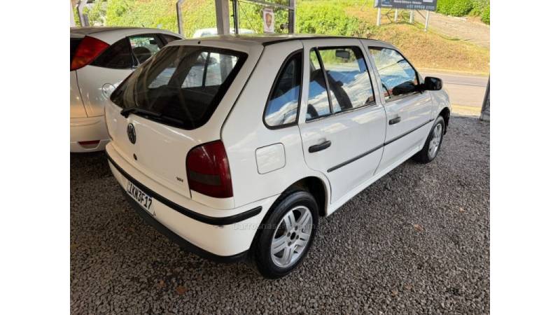 VOLKSWAGEN - GOL - 2002/2002 - Branca - R$ 16.900,00