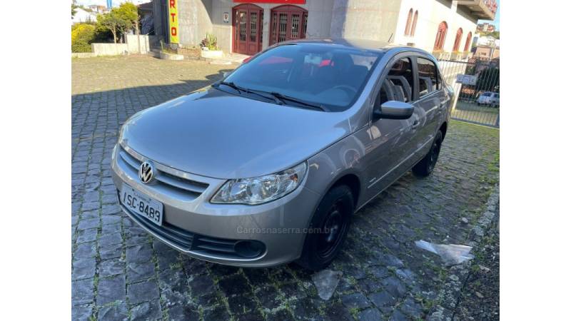 VOLKSWAGEN - VOYAGE - 2011/2011 - Prata - R$ 29.900,00