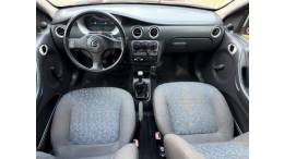 CHEVROLET - CELTA - 2004/2004 - Vermelha - R$ 21.900,00