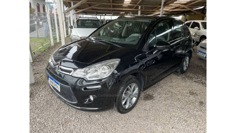 CITROËN - C3 - 2015/2016 - Preta - R$ 42.500,00