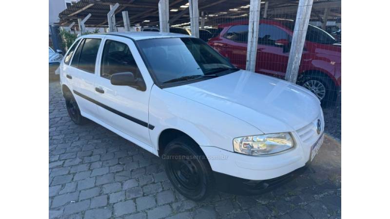 VOLKSWAGEN - GOL - 2006/2006 - Branca - R$ 13.000,00