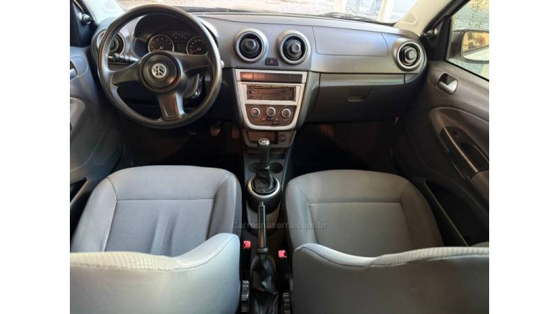 VOLKSWAGEN - SAVEIRO - 2010/2011 - Branca - R$ 38.900,00