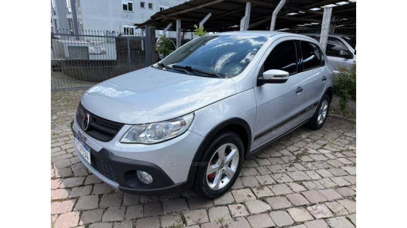 VOLKSWAGEN - GOL - 2010/2011 - Prata - R$ 36.900,00